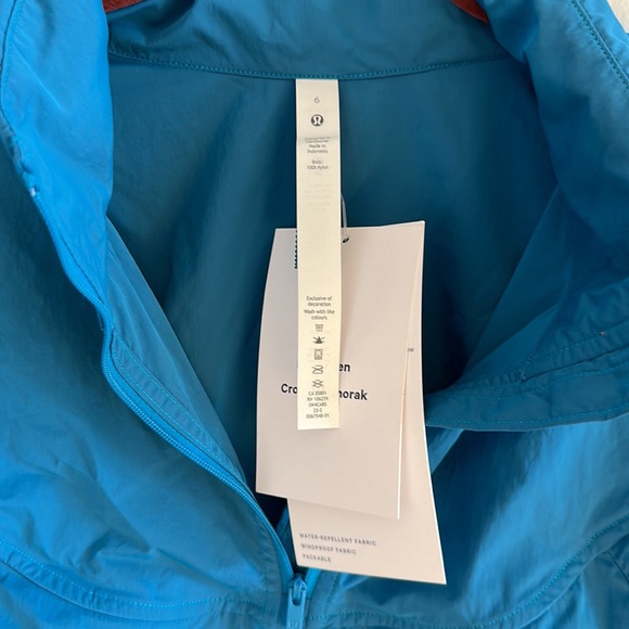 lululemon water repellant cropped Anorak jacket - Picture 2 of 2